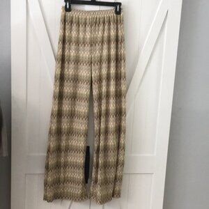 Slinky Multicolored Wide Leg Pants. XS